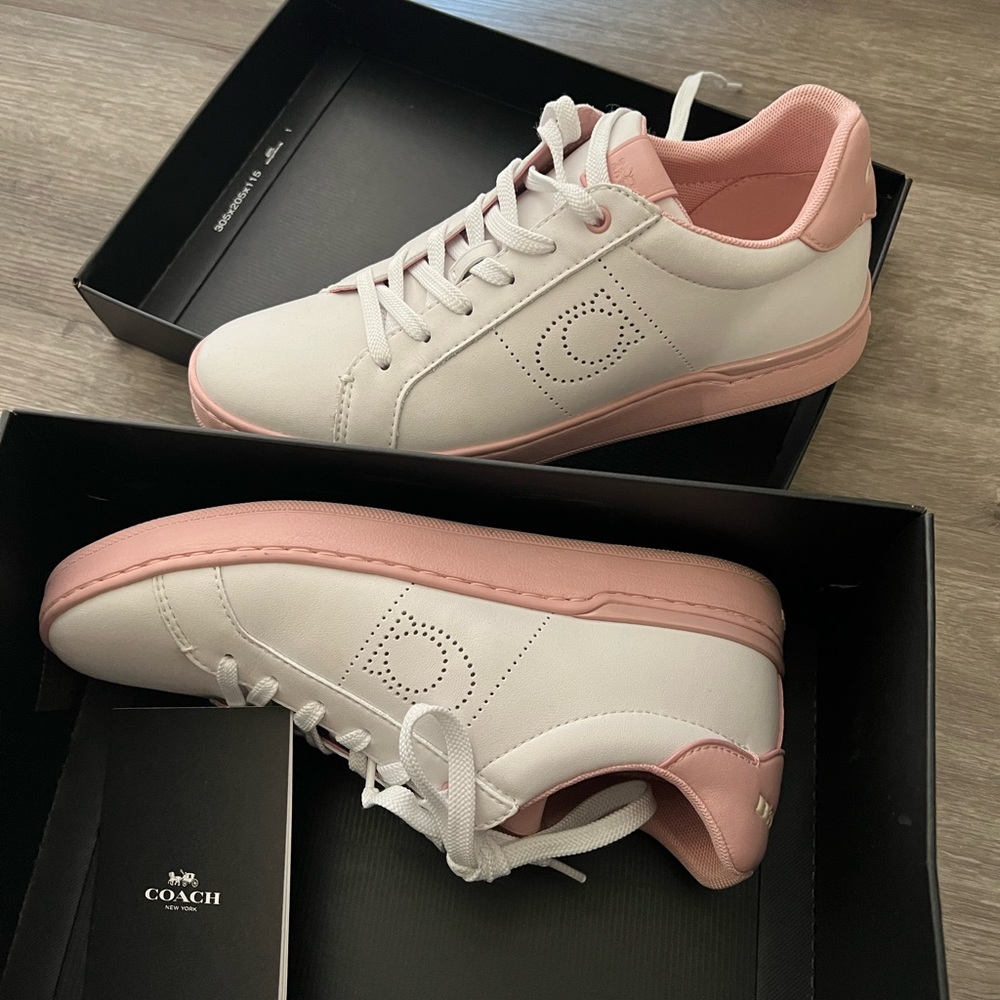 COACH tennis shoes used one time only